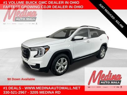 Used 2024 GMC Terrain SLE w/ Driver Convenience Package