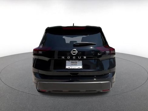Used 2025 Nissan Rogue SV FWD image 12