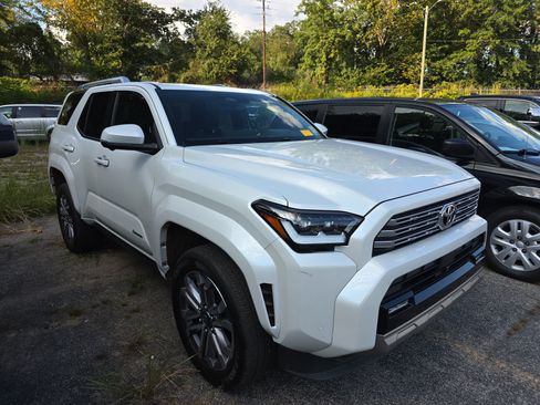 Used 2025 Toyota 4Runner Limited AWD/4WD image 1