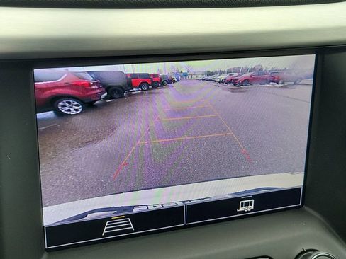 Used 2020 GMC Acadia SLE w/ Driver Convenience Package image 21