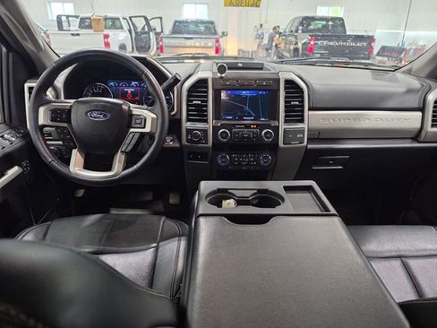 Used 2020 Ford F350 Lariat w/ Lariat Ultimate Package AWD/4WD image 4
