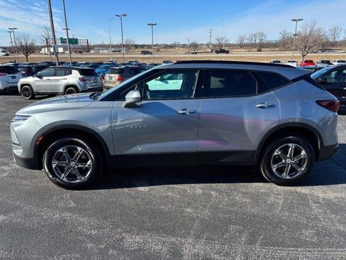Used 2024 Chevrolet Blazer LT w/ Convenience Package image 2