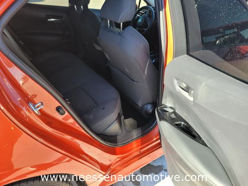 Used 2024 Toyota Corolla SE w/ SE Package image 11