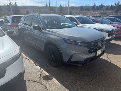 Used 2023 Honda CR-V Sport image 2