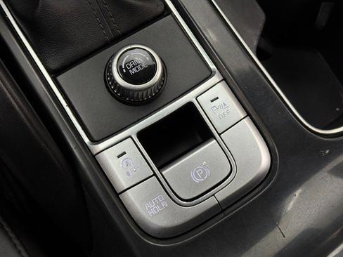 Used 2022 Kia Telluride S image 32