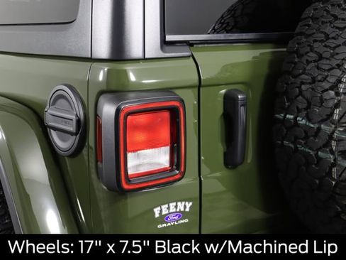 Used 2021 Jeep Wrangler Unlimited Rubicon w/ Cold Weather Group image 31