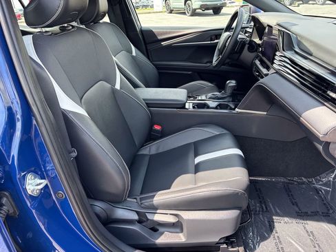 Certified 2025 Toyota Camry SE AWD/4WD image 36