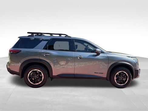Used 2024 Nissan Pathfinder Rock Creek AWD/4WD image 10