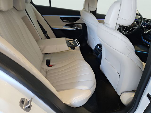 Used 2024 Mercedes-Benz E 350 4MATIC Sedan image 26