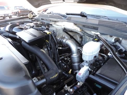 Used 2018 GMC Sierra 3500 4x4 Crew Cab w/ Sierra Convenience Package image 24