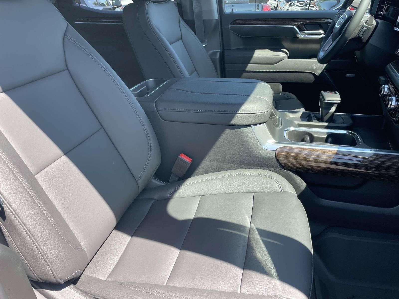 New 2026 GMC Sierra 1500 Elevation w/ Elevation Premium Package AWD/4WD image 28