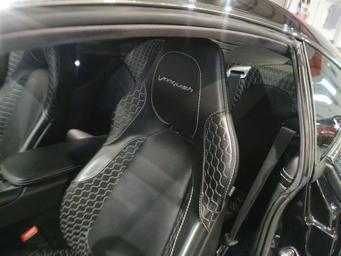 Used 2014 Aston Martin Vanquish Coupe image 30