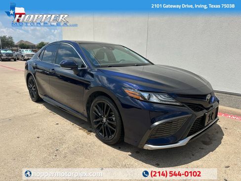 Used 2021 Toyota Camry XSE FWD image 1
