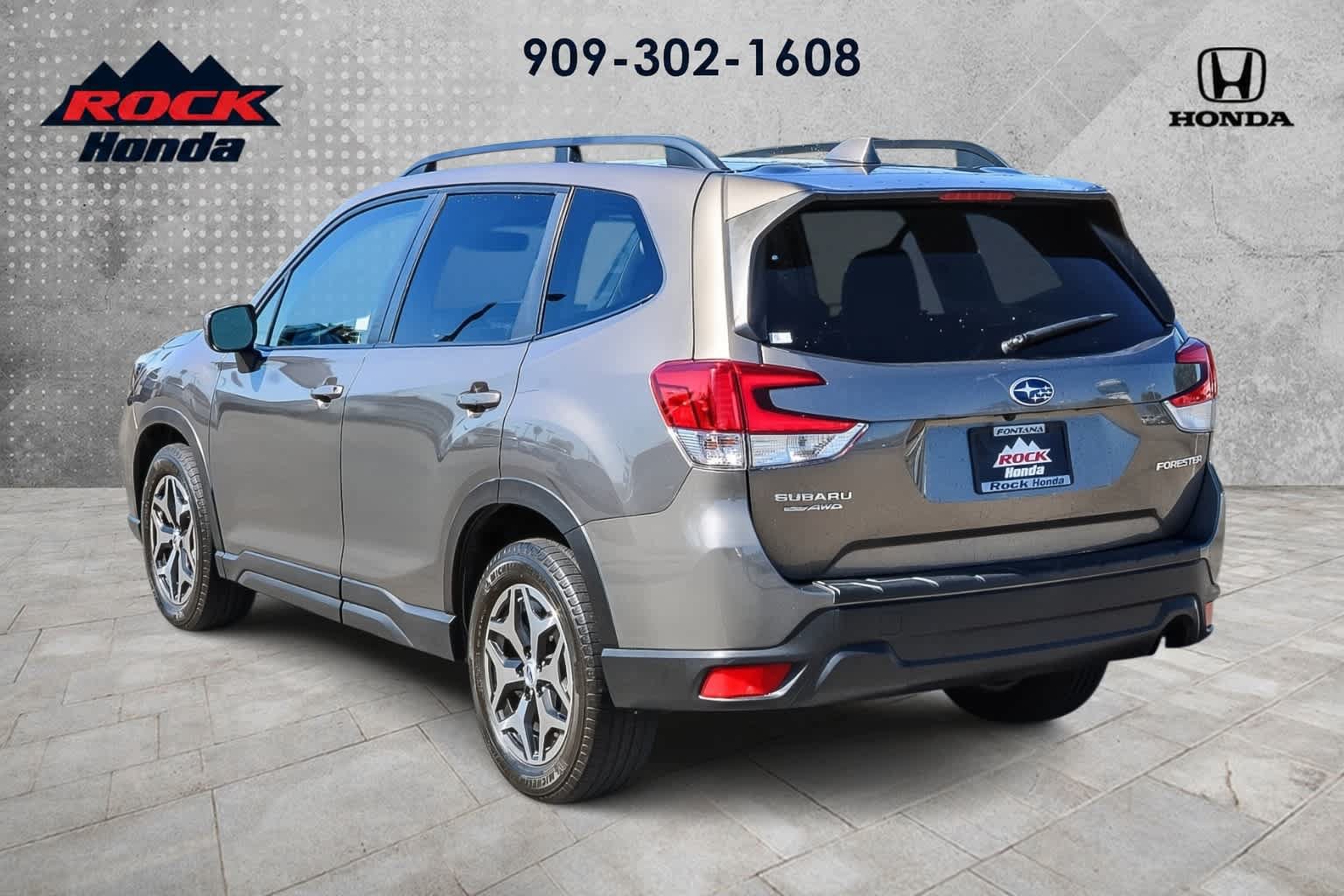 Used 2021 Subaru Forester Premium AWD/4WD image 6
