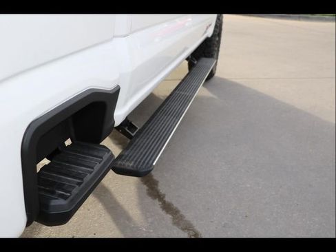 New 2025 Ford F250 Lariat w/ Lariat Ultimate Package image 9