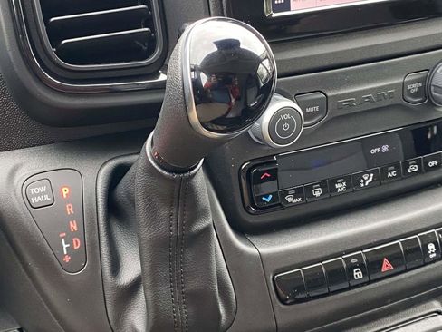 New 2026 RAM ProMaster 2500 w/ Convenience Group image 47