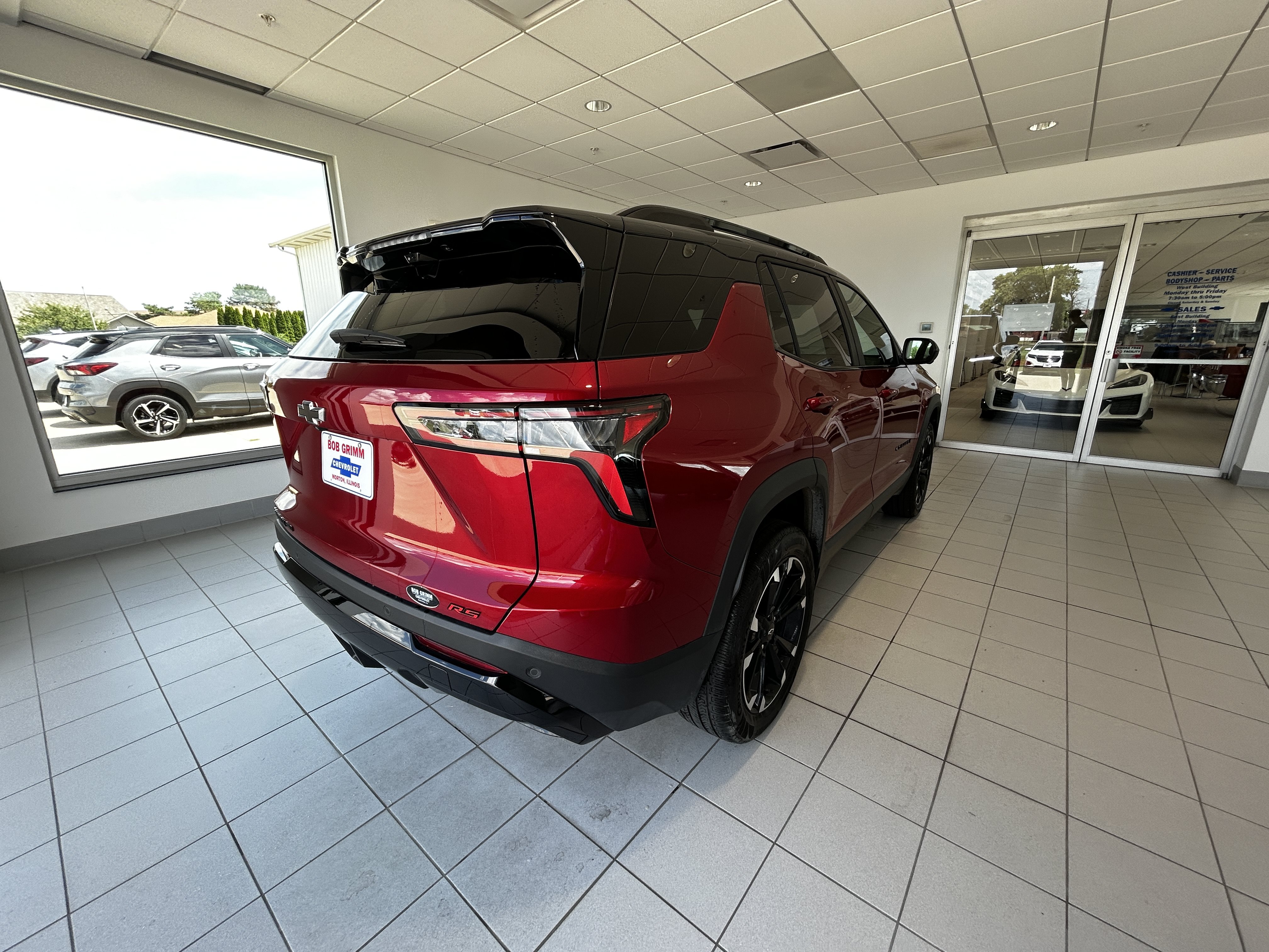 Used 2025 Chevrolet Equinox RS w/ Safety and Technology Package AWD/4WD image 7