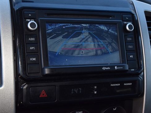 Used 2014 Toyota Tacoma PreRunner w/ SR5 Package image 27