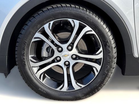 Used 2017 Chevrolet Bolt Premier image 10