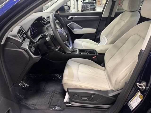 Certified 2023 Audi Q3 2.0T Premium w/ Convenience Package AWD/4WD image 26