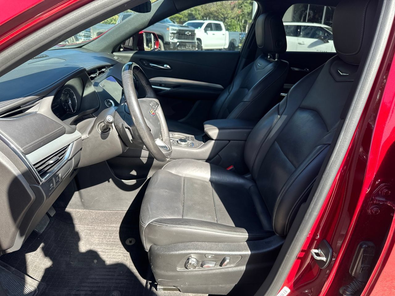 Used 2019 Cadillac XT4 Premium Luxury FWD image 9