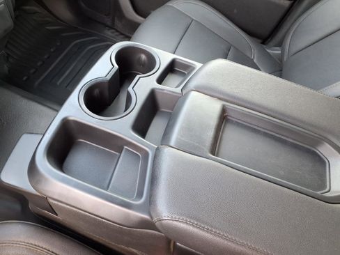 Used 2023 GMC Sierra 2500 Pro w/ Convenience Package image 10