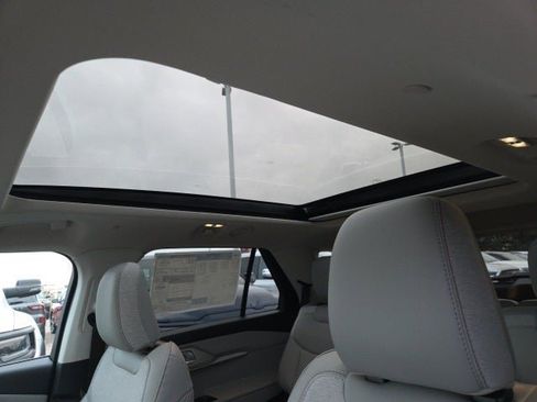 New 2026 Ford Explorer Active image 19