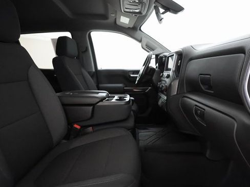 Used 2021 Chevrolet Silverado 1500 LT image 24