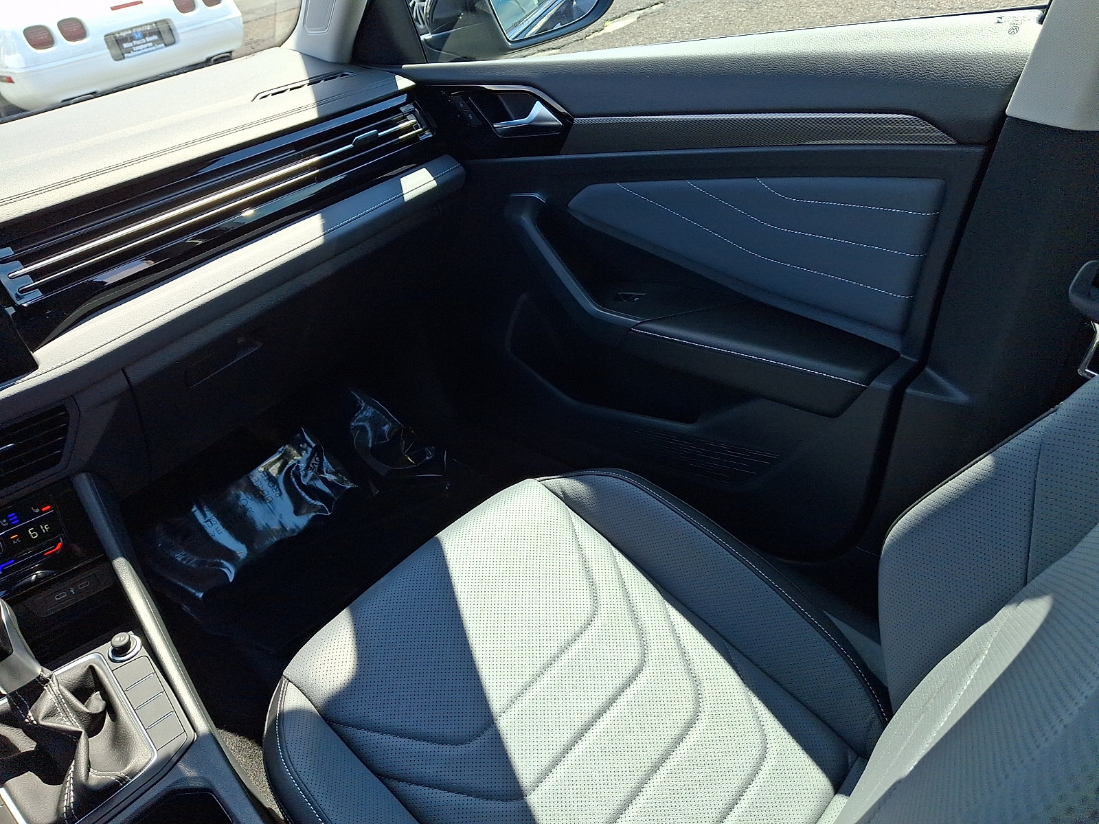 Certified 2026 Volkswagen Jetta SEL FWD image 12