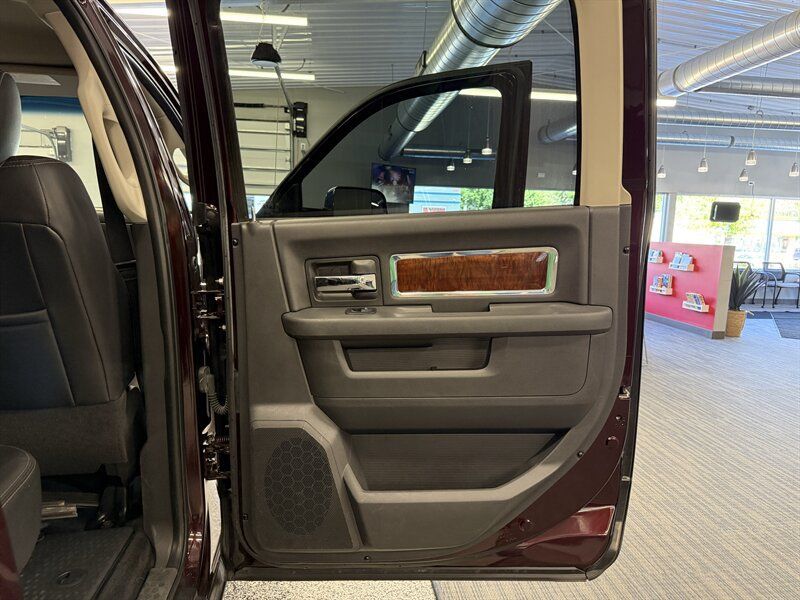 Used 2012 RAM 1500 Laramie AWD/4WD image 28