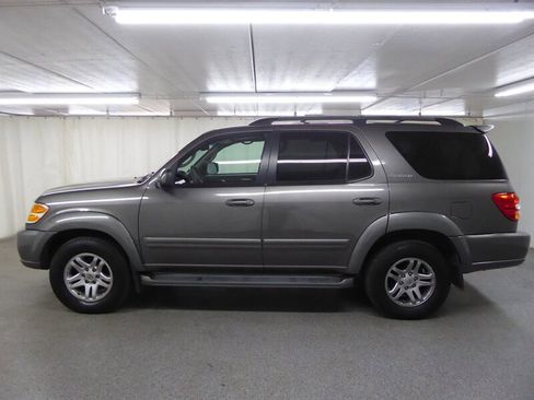Used 2003 Toyota Sequoia Limited image 4