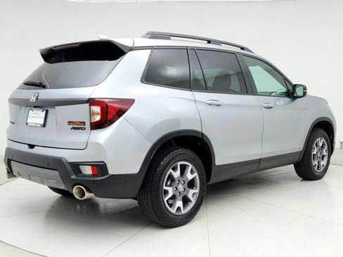 Used 2023 Honda Passport TrailSport image 5