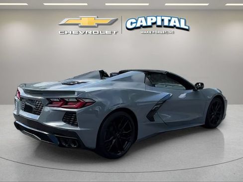 Used 2024 Chevrolet Corvette Stingray Preferred Conv w/ Stealth Interior Trim Package RWD image 7