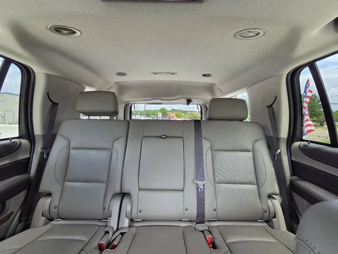 Used 2017 Chevrolet Tahoe Premier AWD/4WD image 35