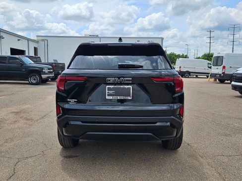 New 2026 GMC Terrain Elevation w/ Elevation Premium Package FWD image 5