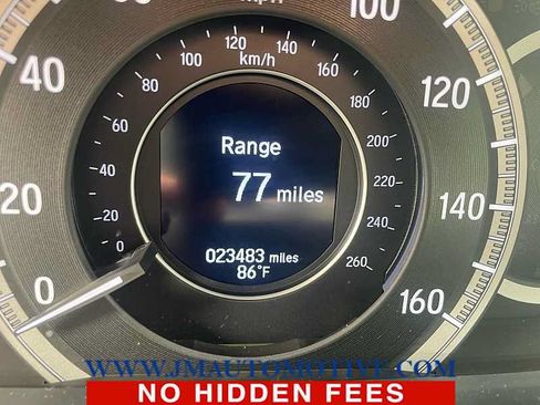 Used 2017 Honda Accord Touring image 3