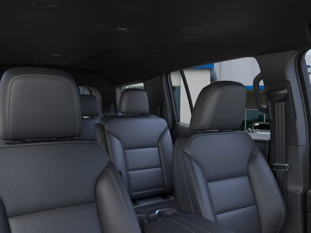 New 2027 Chevrolet Traverse LT w/ Driver Confidence Package FWD image 24