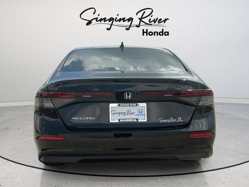 Used 2025 Honda Accord LX image 6
