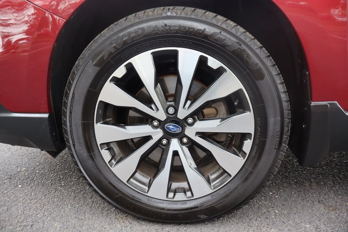 Used 2015 Subaru Outback 2.5i Limited AWD/4WD image 42