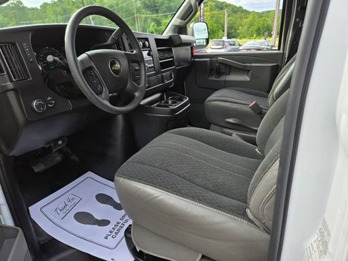 Used 2024 Chevrolet Express 2500 w/ Driver Convenience Package RWD image 12