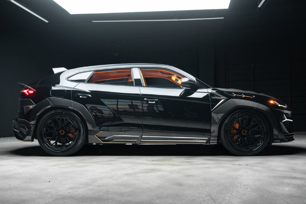Used 2022 Lamborghini Urus AWD/4WD image 19