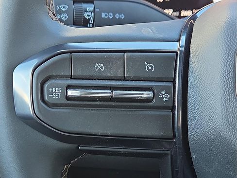 New 2026 GMC Canyon AT4 AWD/4WD image 21