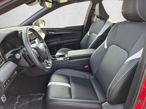 Used 2025 Toyota Camry SE w/ Multimedia Upgrade Package FWD image 15