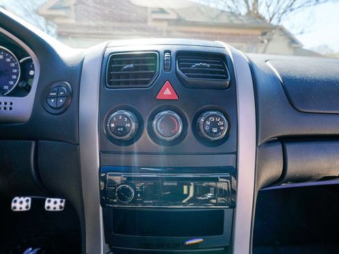 Used 2004 Pontiac GTO image 36