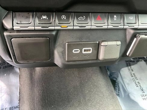 Certified 2024 Chevrolet Silverado 1500 Custom RWD image 25