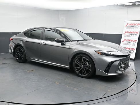 Used 2025 Toyota Camry XSE image 2