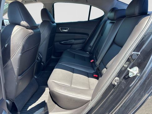 Used 2018 Acura TLX FWD image 40