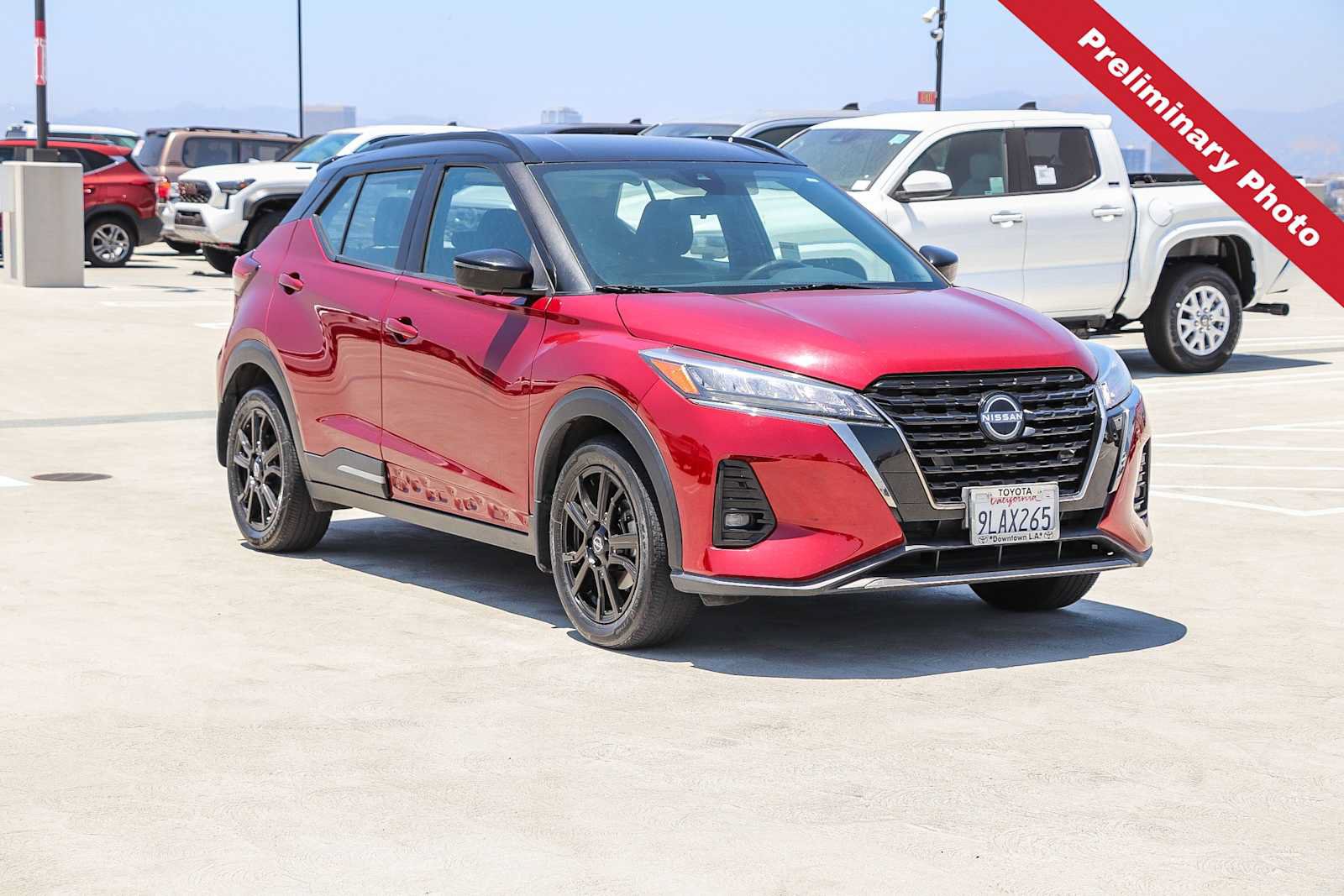 Used 2022 Nissan Kicks SR FWD image 3