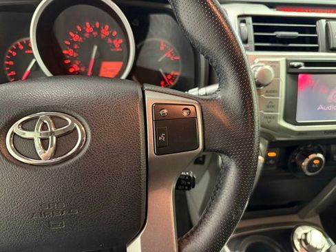 Used 2013 Toyota 4Runner SR5 w/ Premium Pkg w/3rd Row Seat AWD/4WD image 16