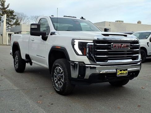 Used 2024 GMC Sierra 2500 SLE w/ SLE Convenience Package image 3
